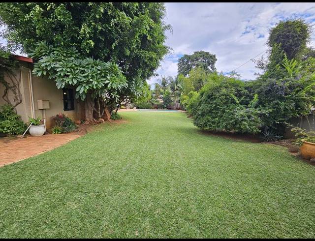 3 BEDROOM HOUSE FOR SALE IN SINOVILLE